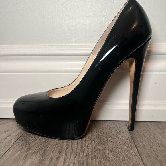 Brian Atwood Classic Black Heels - Picture 3 of 8